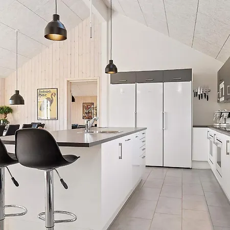 24 Person In Hasselberg *