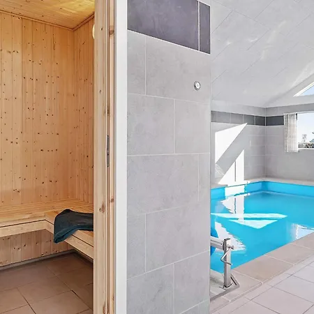 24 Person In Hasselberg