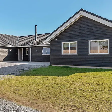 24 Person In Hasselberg 別荘 *