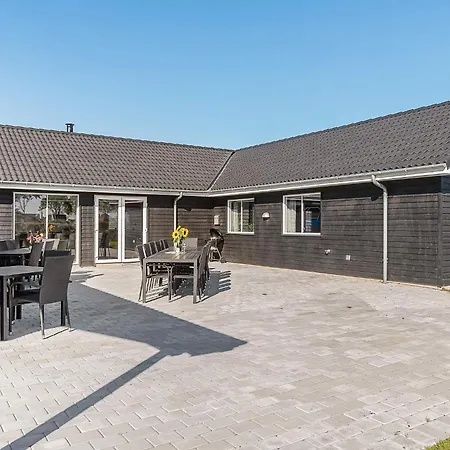 24 Person In Hasselberg カッペルン